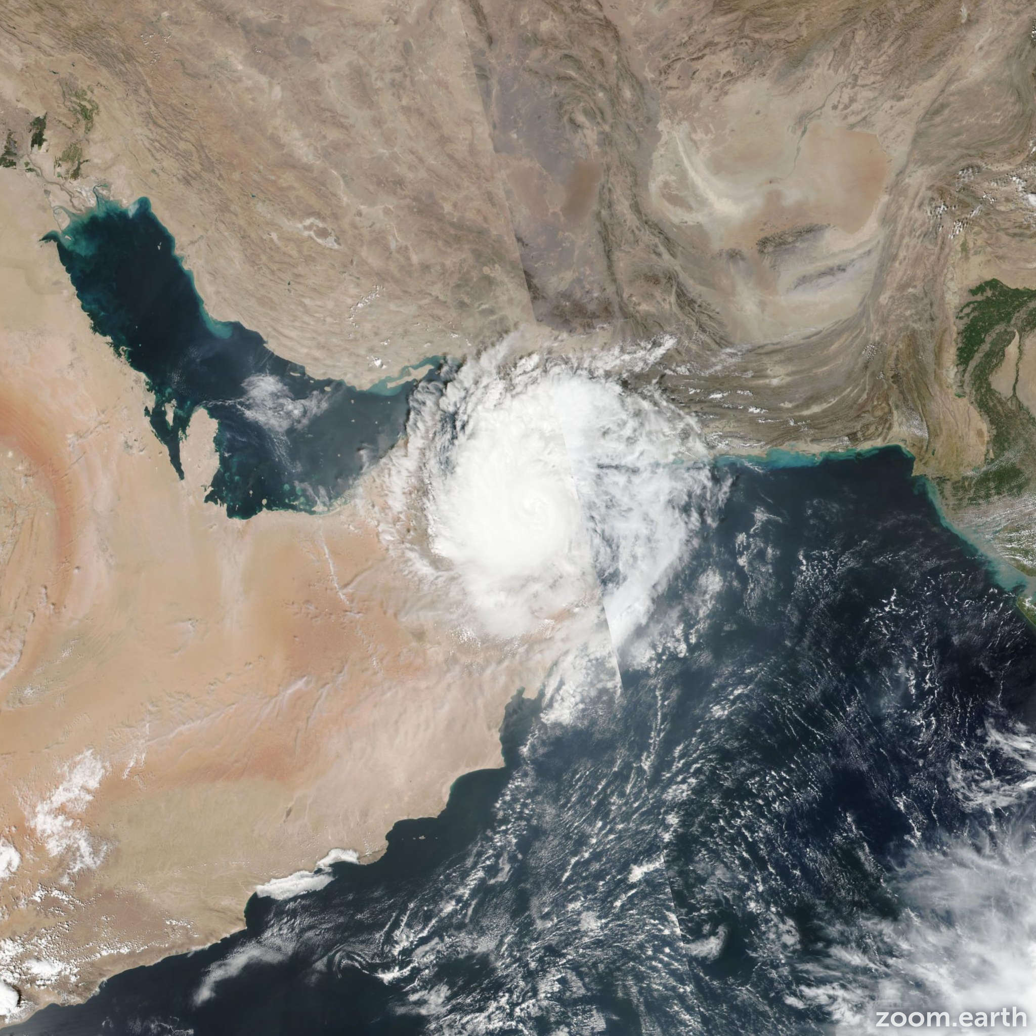 Cyclonic Storm Shaheen-Gulab 2021 | Zoom Earth